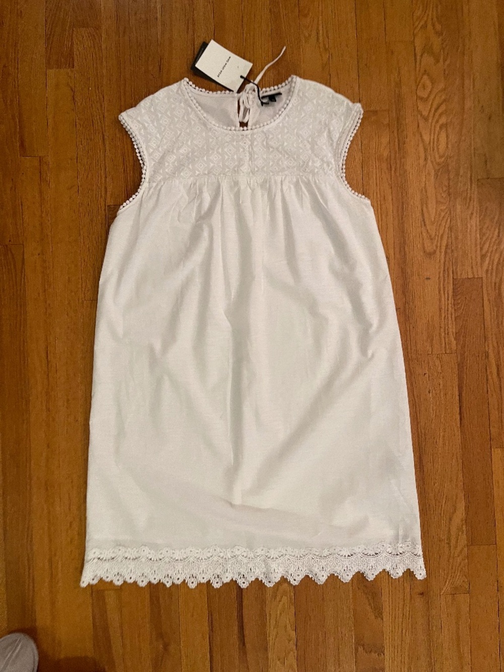 Who What Wear White Sleeveless Lace-Trimmed Cotton Shift Dress